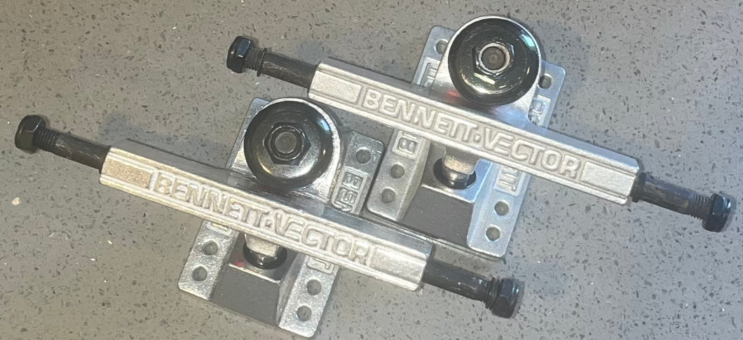 75, Bennett 4.3 Skateboard Trucks